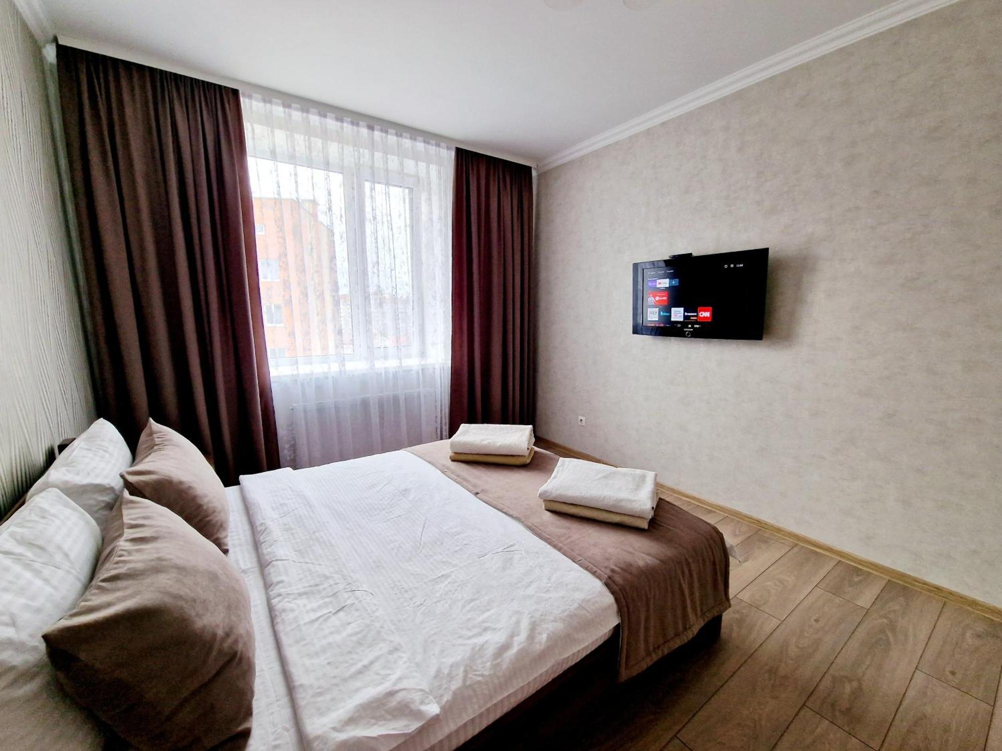 Apartament On Chornovola, 40 Жк "Варварівка" Loetsk Buitenkant foto
